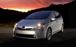2013-Toyota-Prius-V-front-three-quarter-1024x640