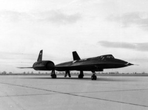 1494868-lockheed_sr_71_side_view_the_first_sr_71a_lo_delivered__sn_61_7950__061122_f_1234p_045