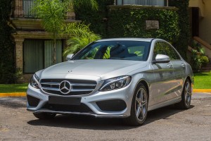 Mercedes Benz Clase C 2015 lateral frontal