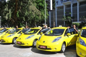 Nissan Brasil presenta resultados de su programa de taxis eléct