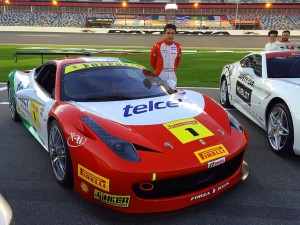 Ricardo PÃ©rez de Lara con el Ferrari CampeÃ³n en Daytona
