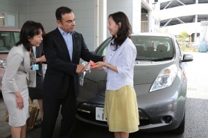 Nissan abre las puertas de su primera agencia enfocada en mujere