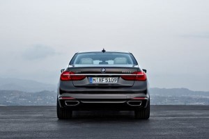 BMW P90178472_lowRes_the-new-bmw-7-series