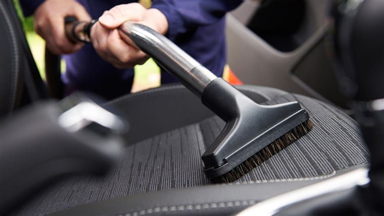 kit de limpieza para desinfectar el auto