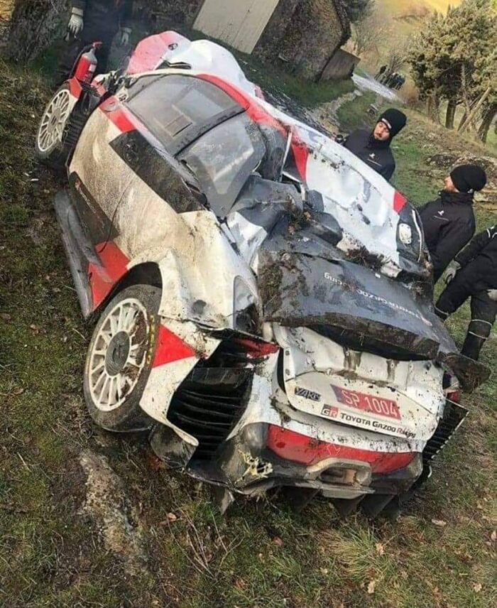 Ogier e Ingrassia sufren fuerte accidente en el test previo a Montecarlo