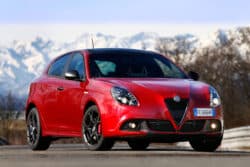 Belleza con gran desempeño Alfa Romeo Giulietta 110 Edizione 2021