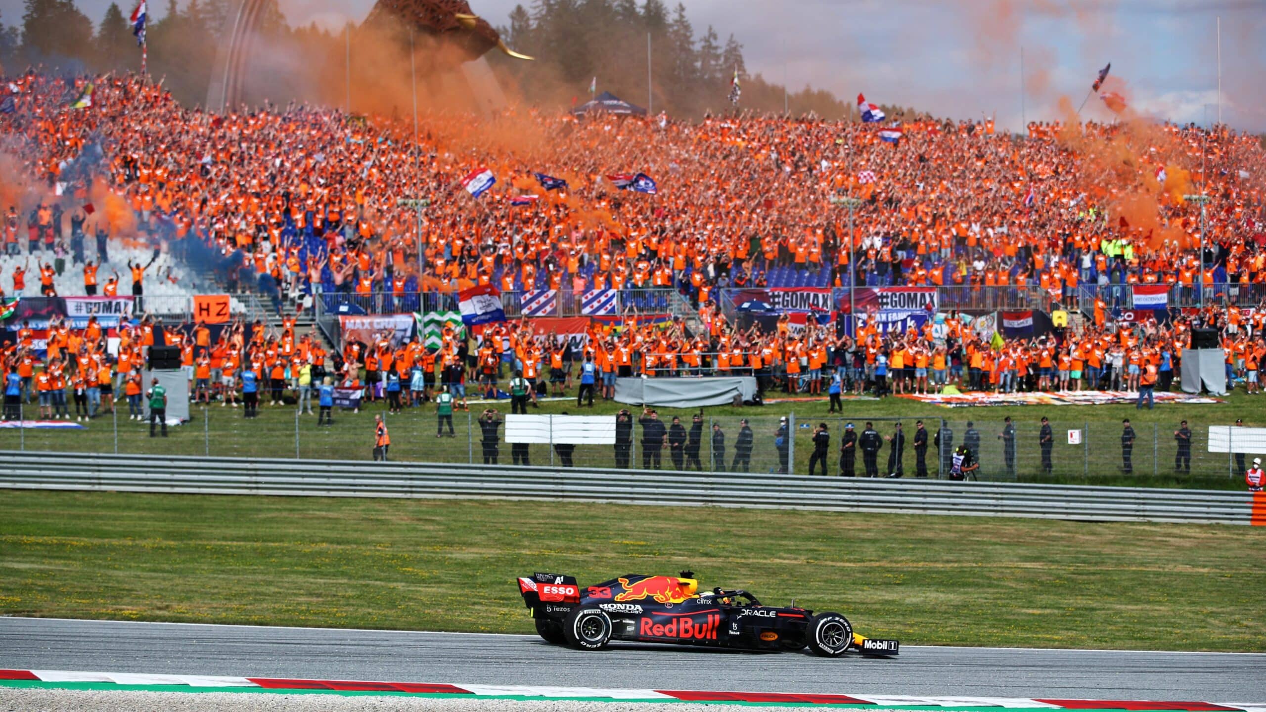 Verstappen gana el GP de Austria, Pérez termina sexto