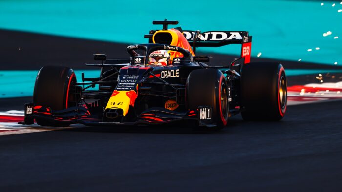 Verstappen vence a Hamilton para conseguir la pole position en Abu Dhabi 