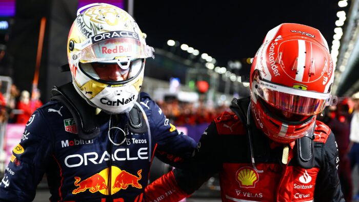 Verstappen vence a Leclerc y consigue la victoria en Jeddah