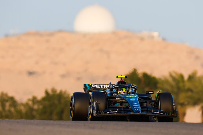 Verstappen el más rápido el primer día de pruebas en Bahréin