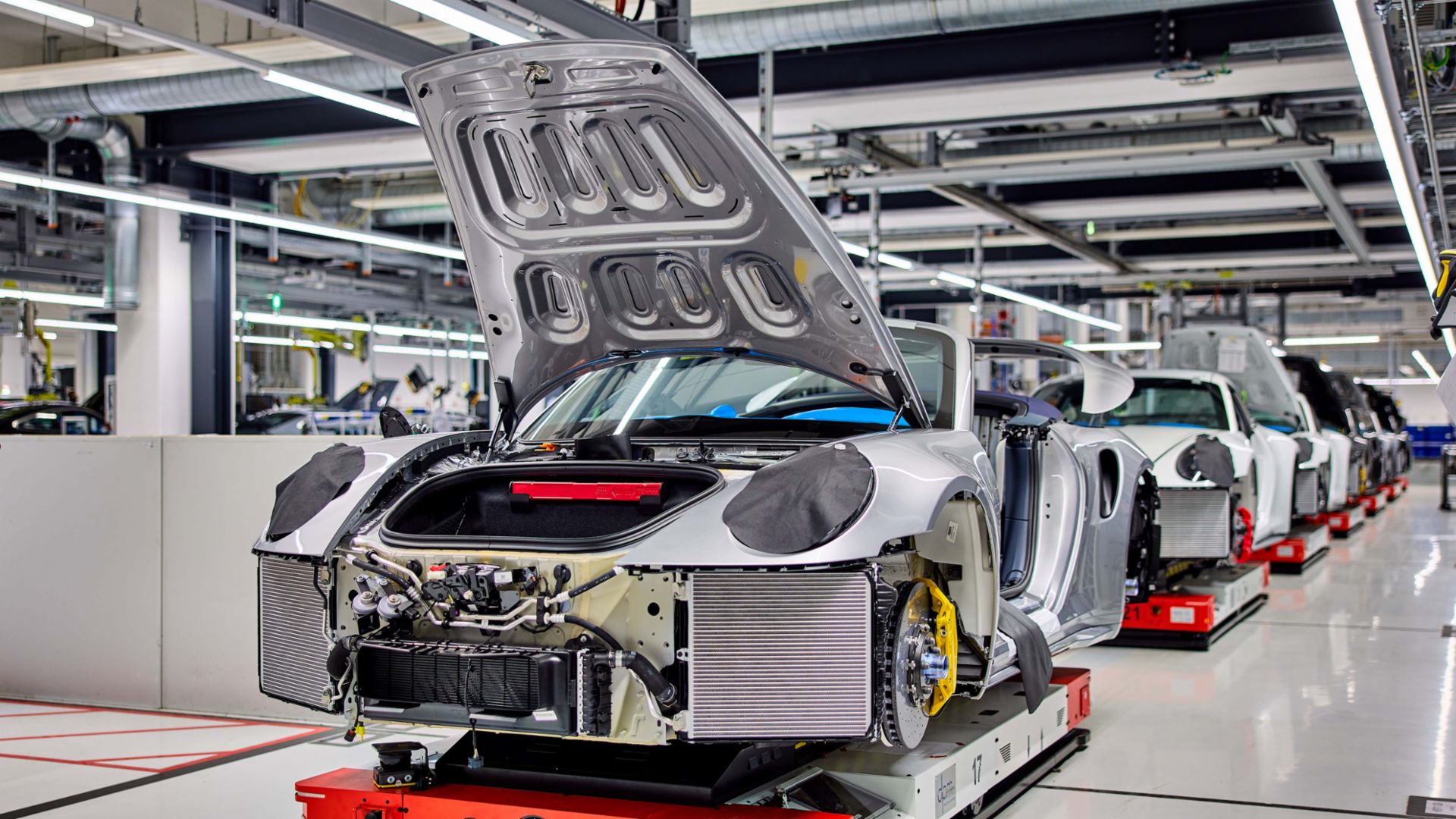 Porsche actualiza su planta de Stuttgart-Zuffenhausen para la producción de eléctricos