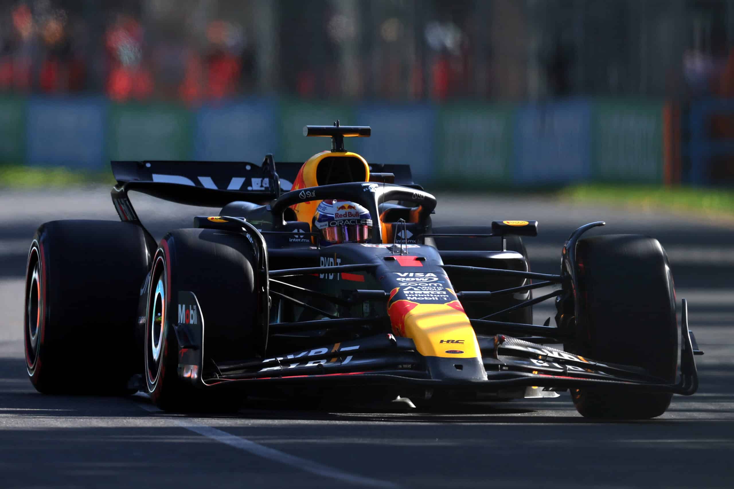 Verstappen consigue la pole position en Australia